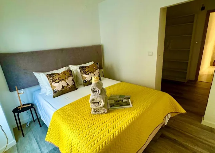 Casinha Da Patricia * נאזרה